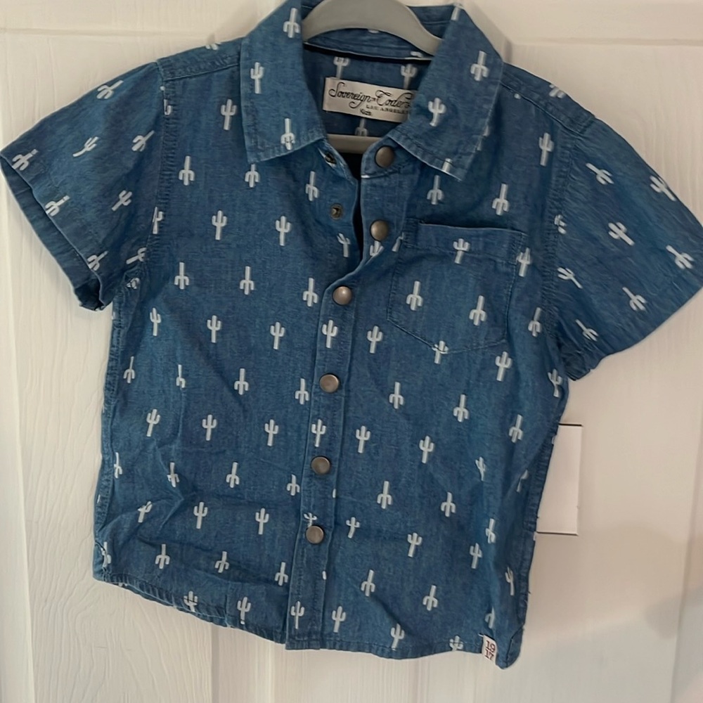 Two piece set, button down shirt and shorts